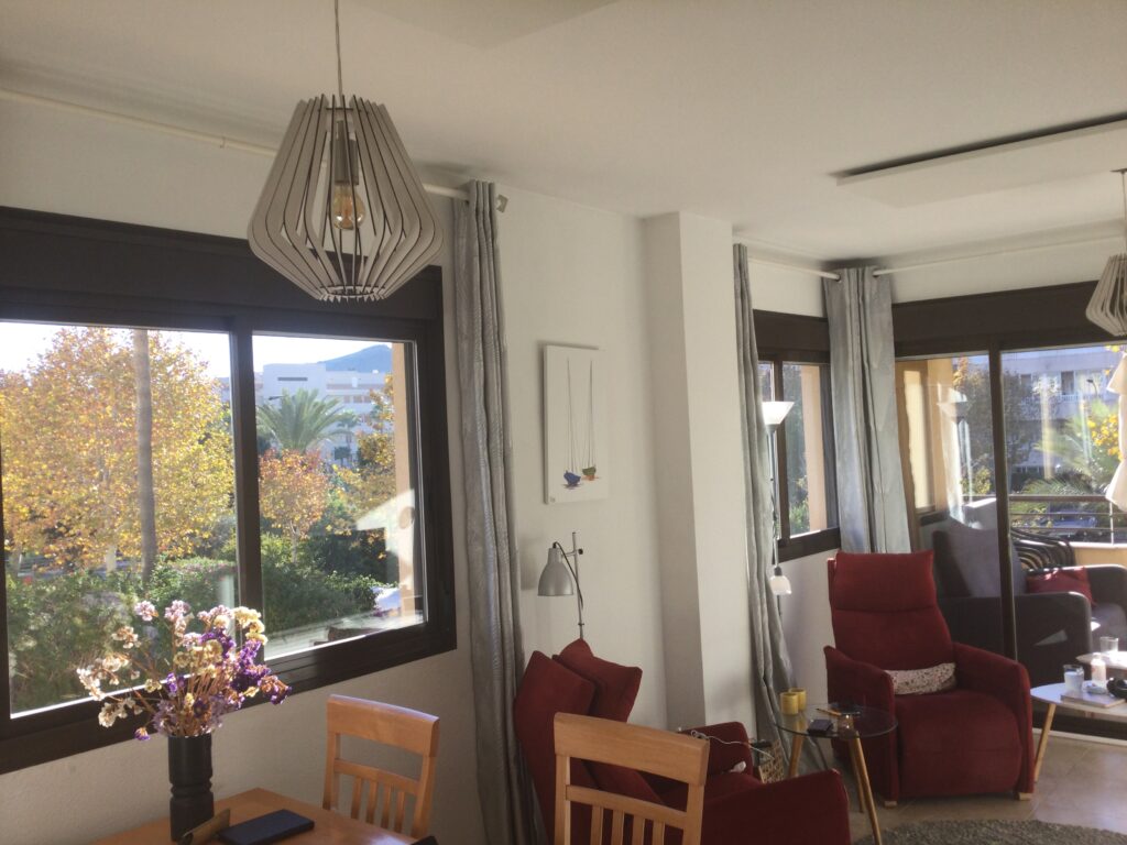 woonkamer met eethoek